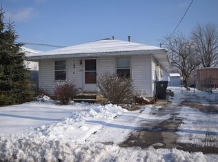 254 Division St, Algoma, WI 54201