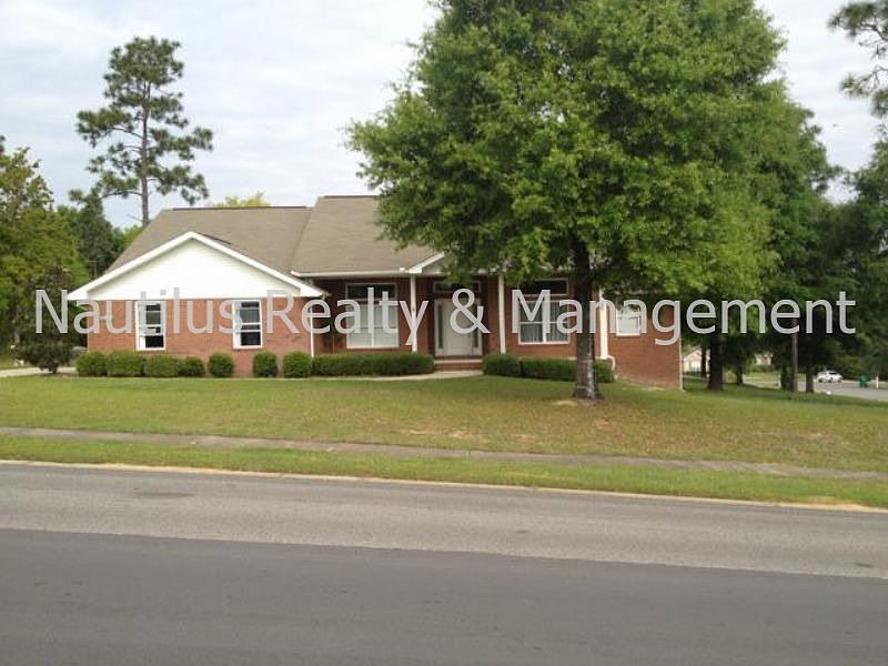 5890 Saratoga Dr