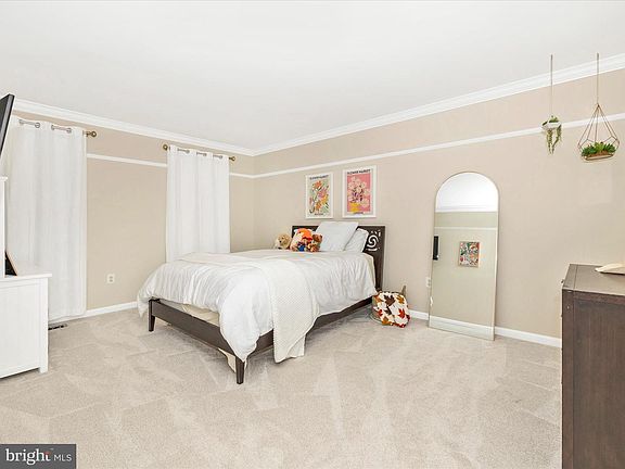 5th image of 2422 Cobblestone Way