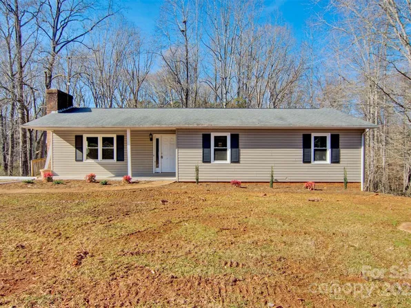 1053 Fye Dr, Newton, NC 28658