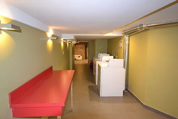 Rented by Bold New York | media 15