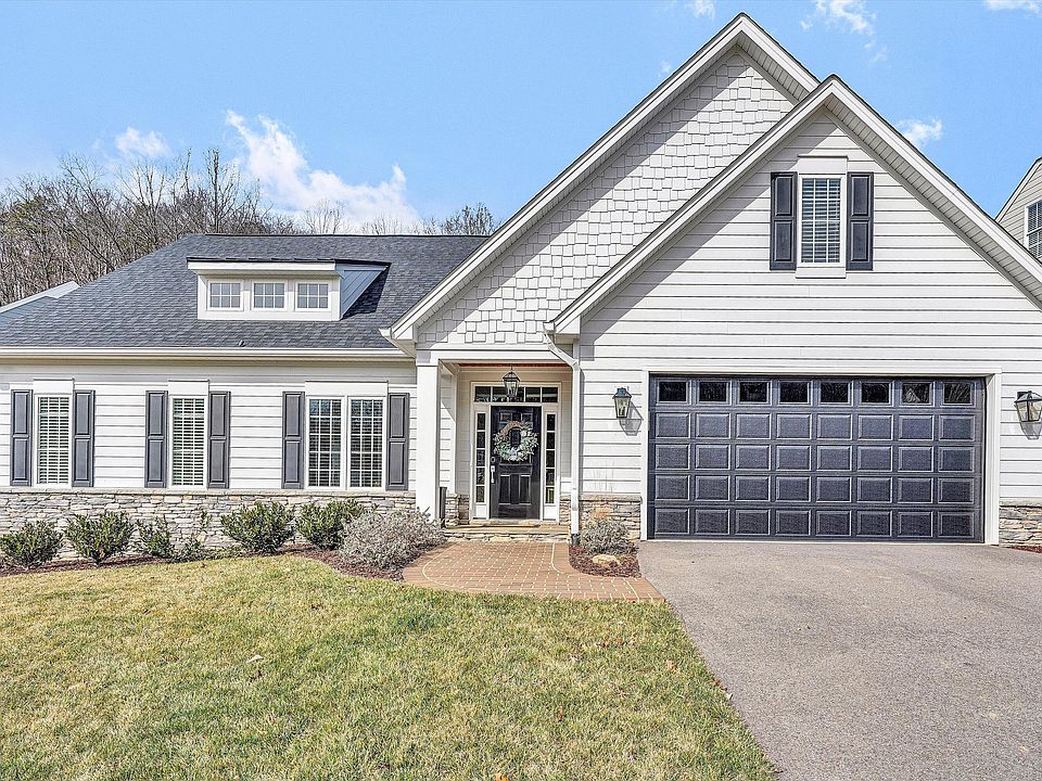 1st image of 1008 Claremont Ct SW