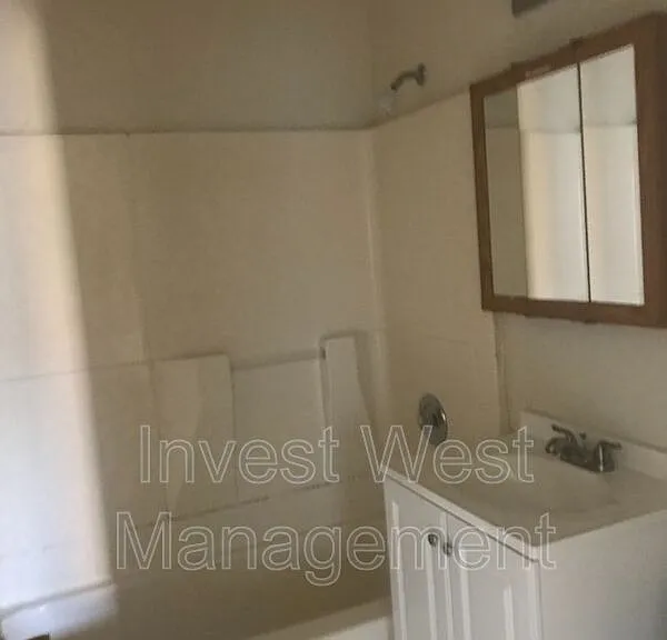 227 Cypress St — Photo 6
