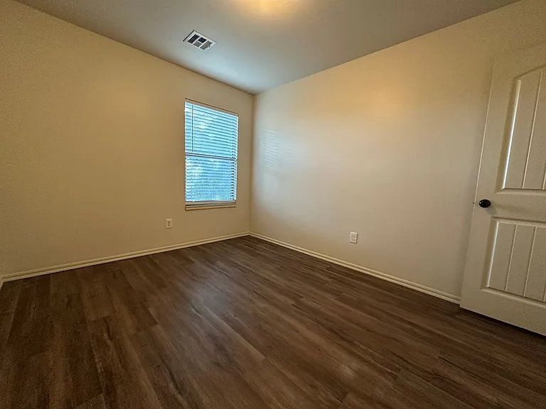 412 Chalk Hill Ct — Photo 48