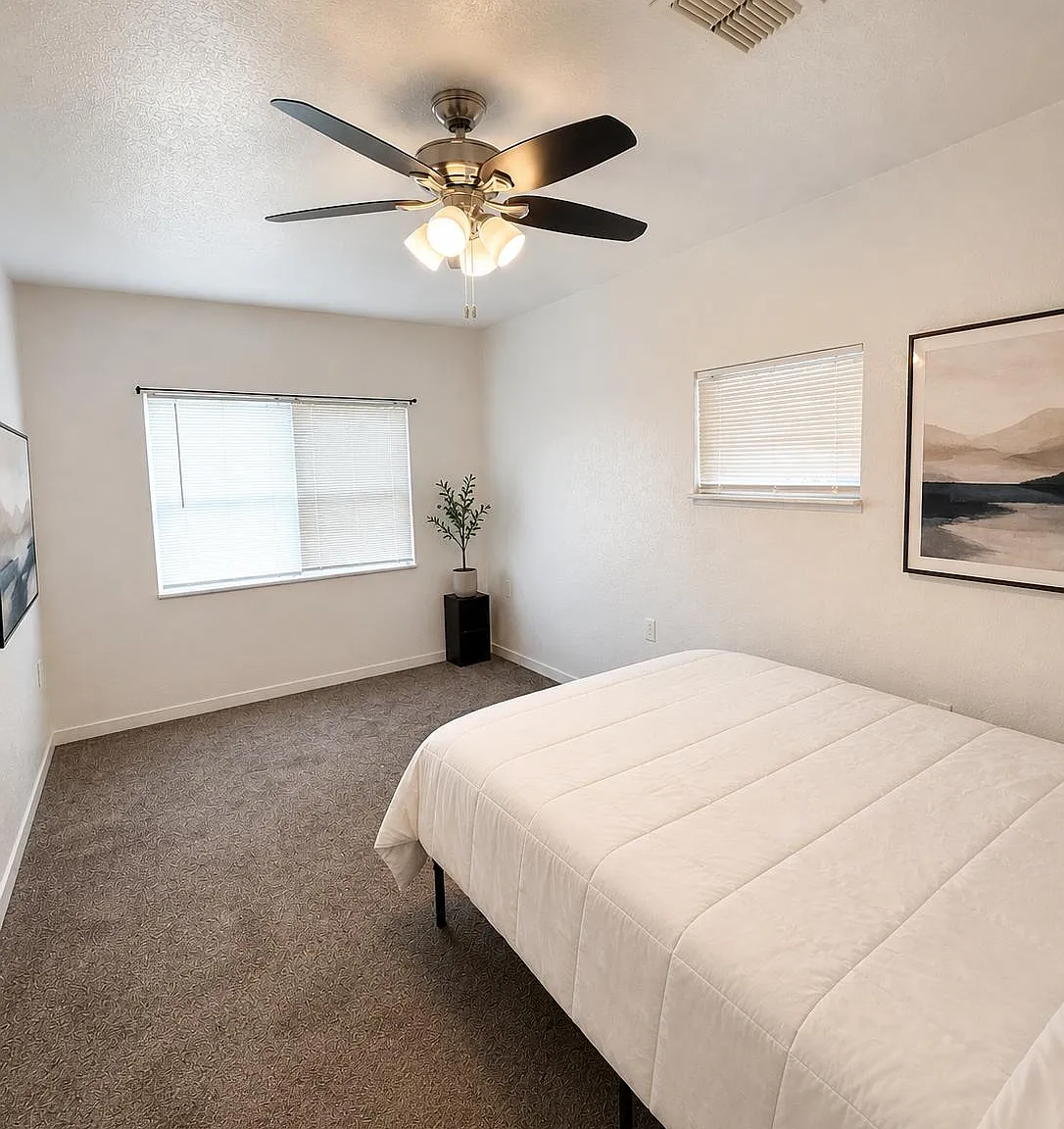 4 bed, 2.0 bath, 2000 sqft, $1,135 — Photo 2