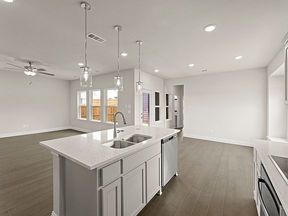 7th image of this home