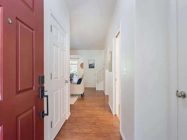21069 SW Madeira Ter — Photo 4