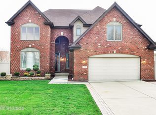 13 Carrington Ct, Hazel Crest, IL 60429