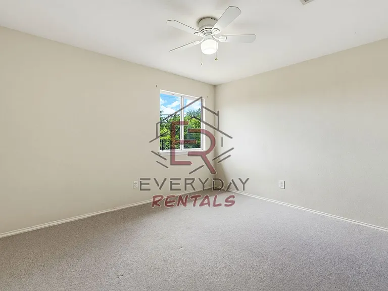 2513 Haven Dr — Photo 12