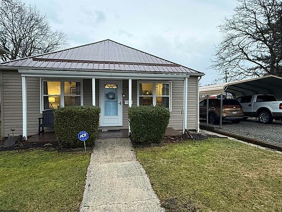 4th image of 336 Graham St