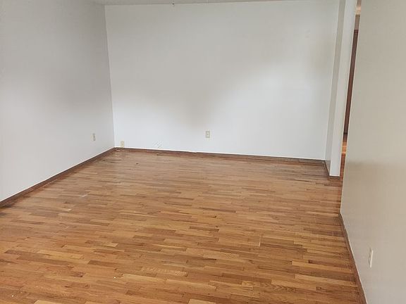2nd image of 1810 Greenway #1810-1/2