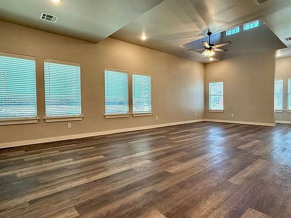5th image of 6604 Bent Wood Villas Dr Unit B
