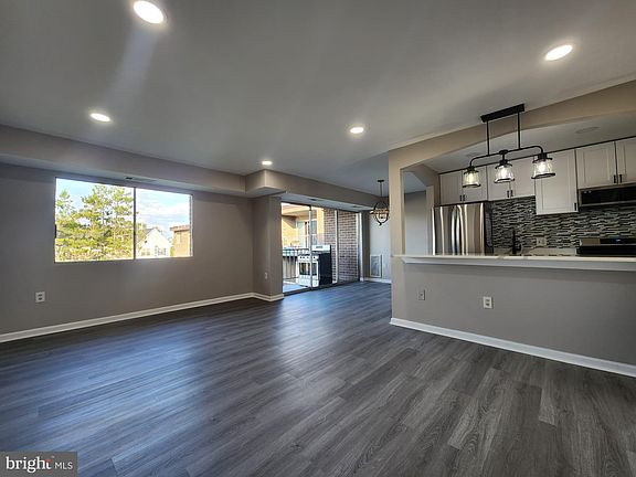 5th image of 12753 Dara Dr APT 303