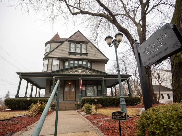 2822 Jackson St, Sioux City, IA 51104