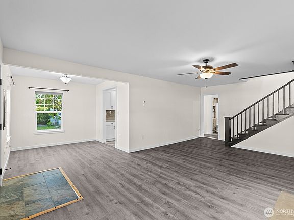 5th image of 507 Center St W
