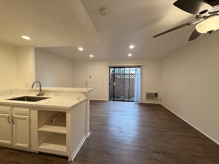 2843 C St — Photo 33