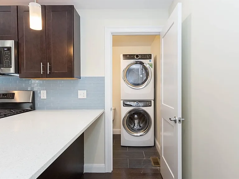 57-59 Catherine St #1 — Photo 19