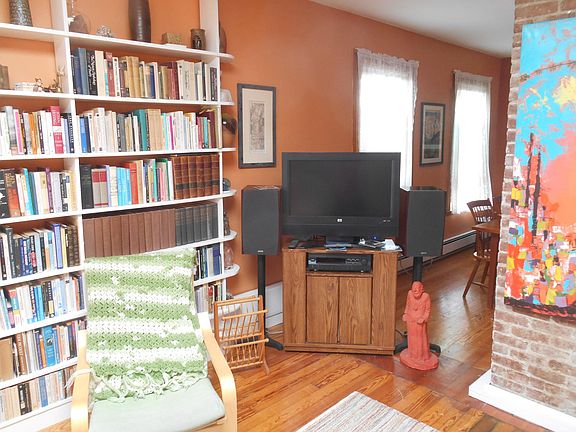 LIving room/dining room
