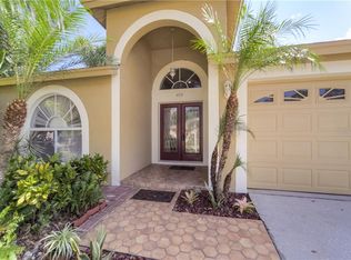 4719 Preston Woods Dr, Valrico, FL 33596