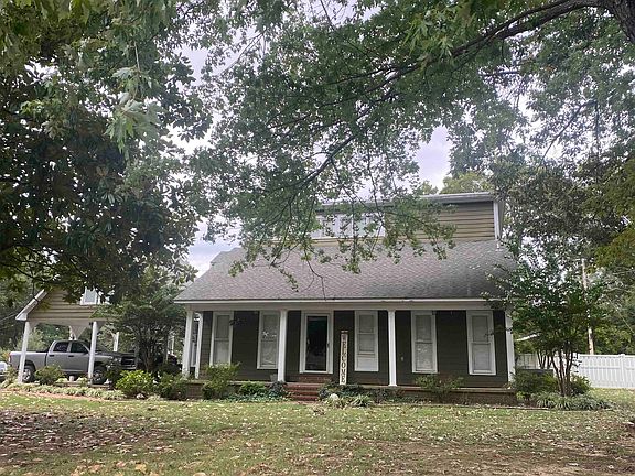 3rd image of 107 Lee Cir