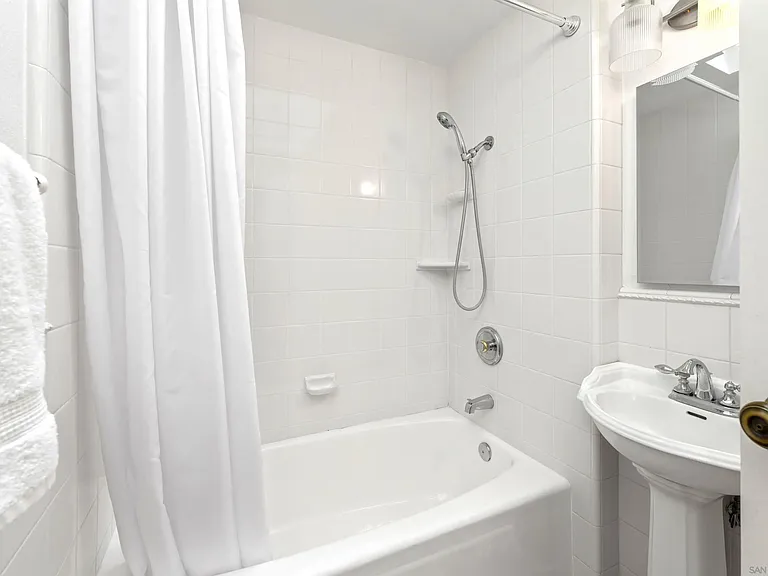 5577 Honors Dr — Photo 23