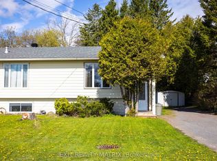 82 Bertha St, Champlain, ON K0B1R0