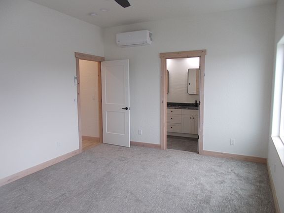 3rd image of 1210 Edington Ave