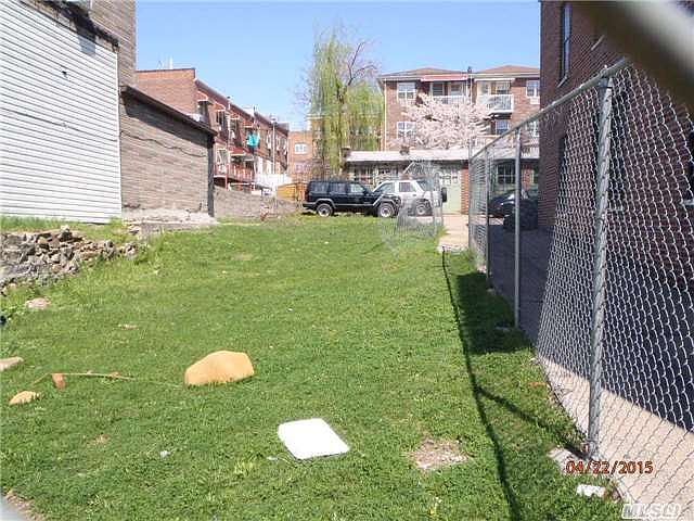 1st image of 6915 44th Ave