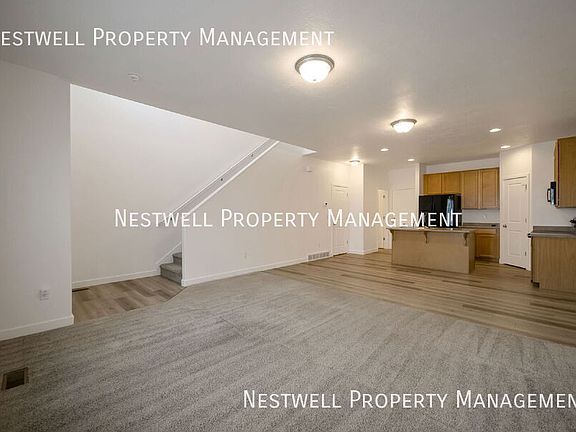 4th image of 15106 S Wild Horse Way
