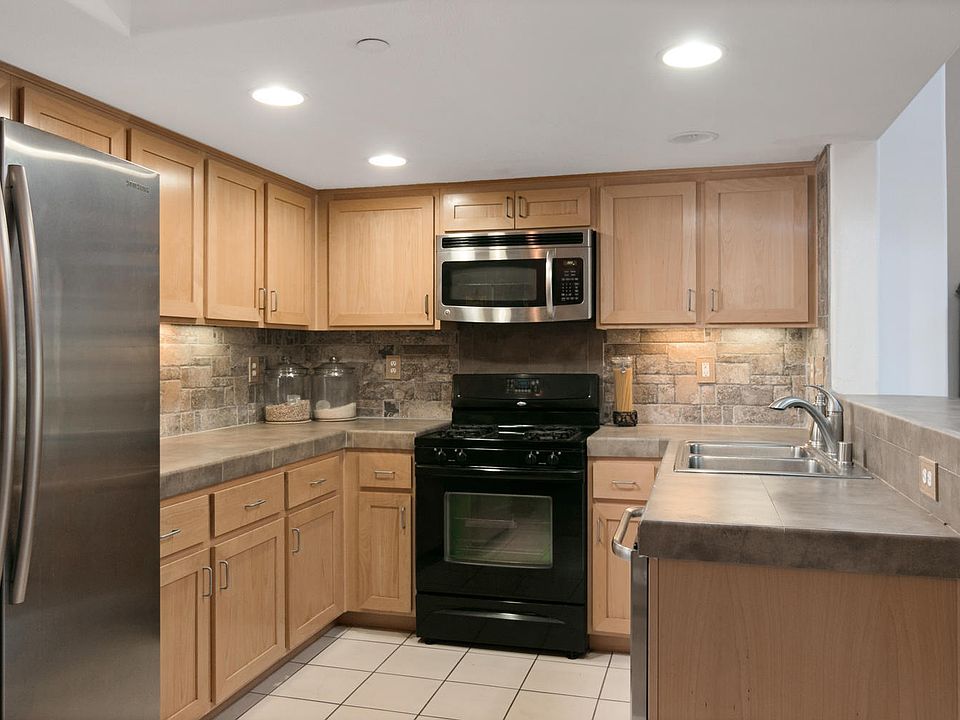 1st image of 11214 Snapdragon St