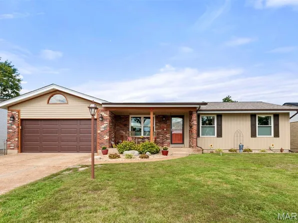 2814 Rosewood Dr, Arnold, MO 63010