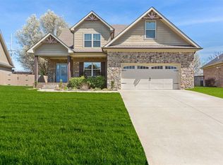 3072 Equestrian Ct, Bowling Green, KY 42104