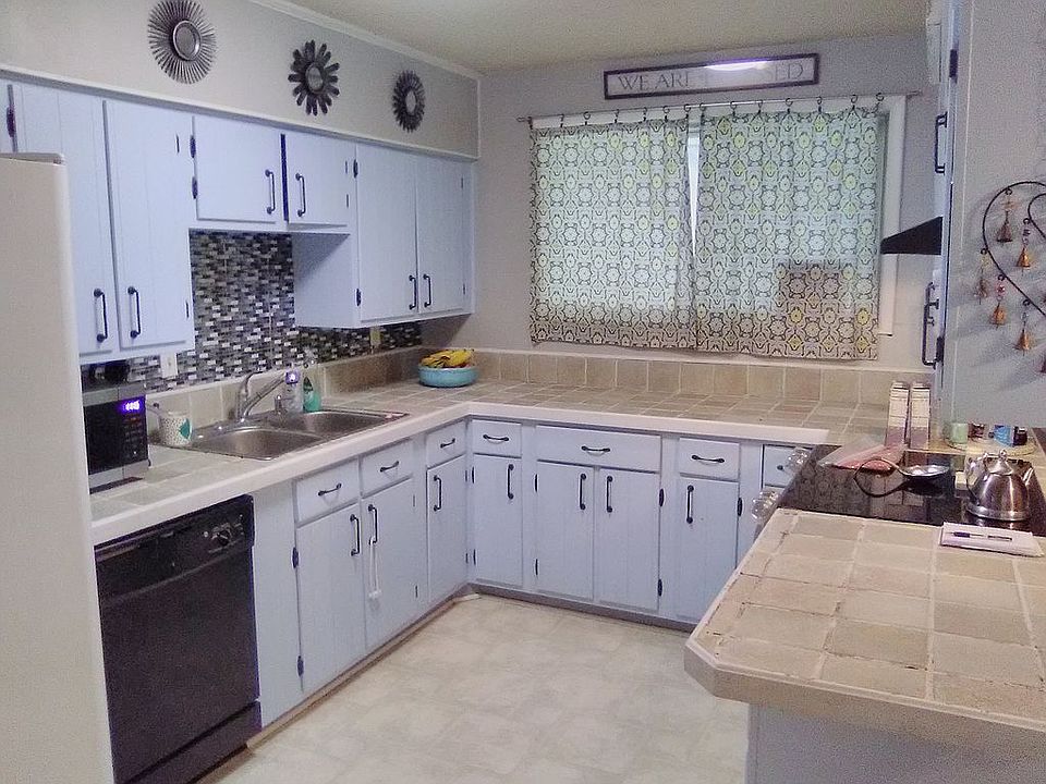 Left side kitchen