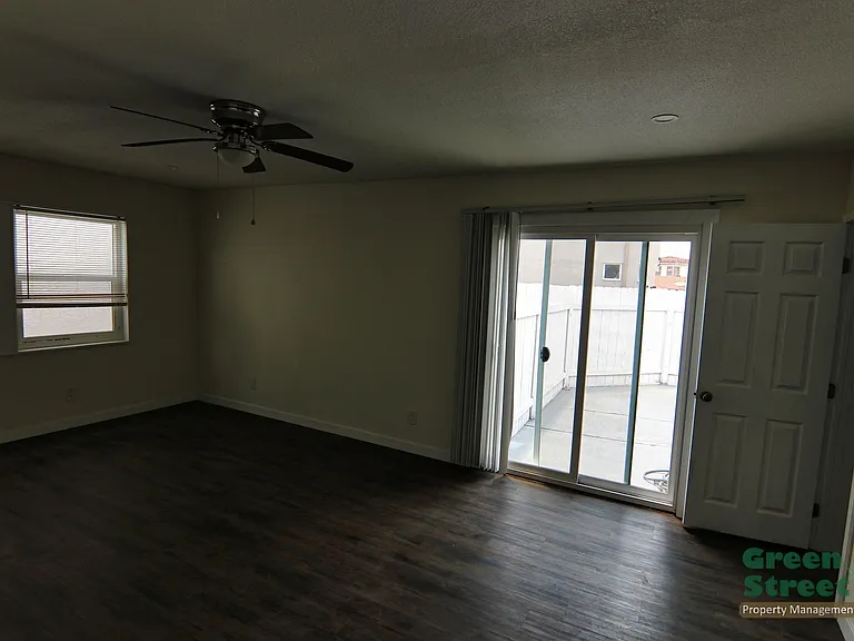 6831 Amherst St — Photo 41