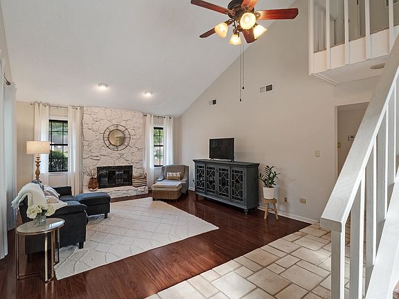 2nd image of 1624 Shadowmoss Ln #33