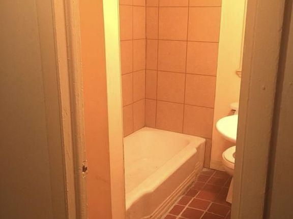 4th image of 1354 W 22nd St