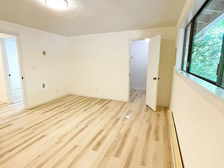 1714 Susan Ct SE #D — Photo 12