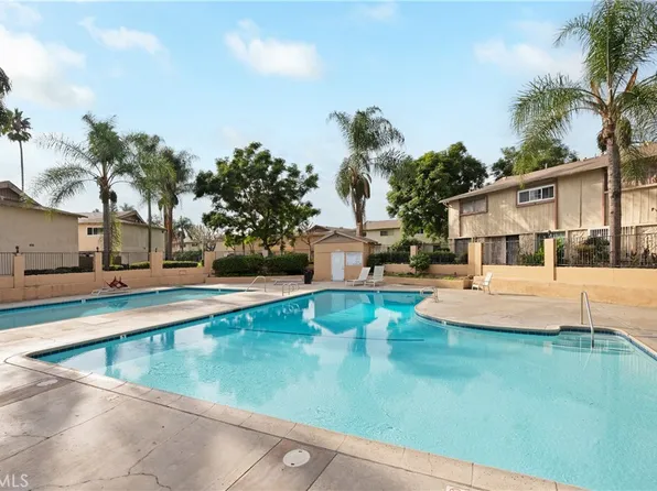 1602 N King St APT J1, Santa Ana, CA 92706