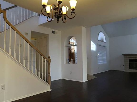 4th image of 10698 Penara St