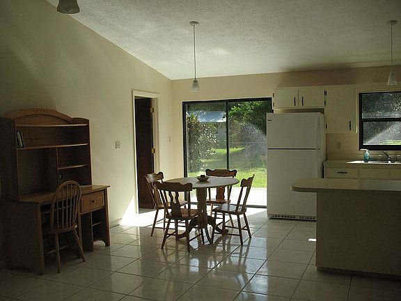 4th image of 1530 Pinetop Ter