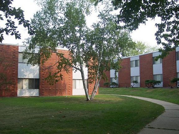Comfortable Apartment Living Timber Cove Apartments, Decatur, IL