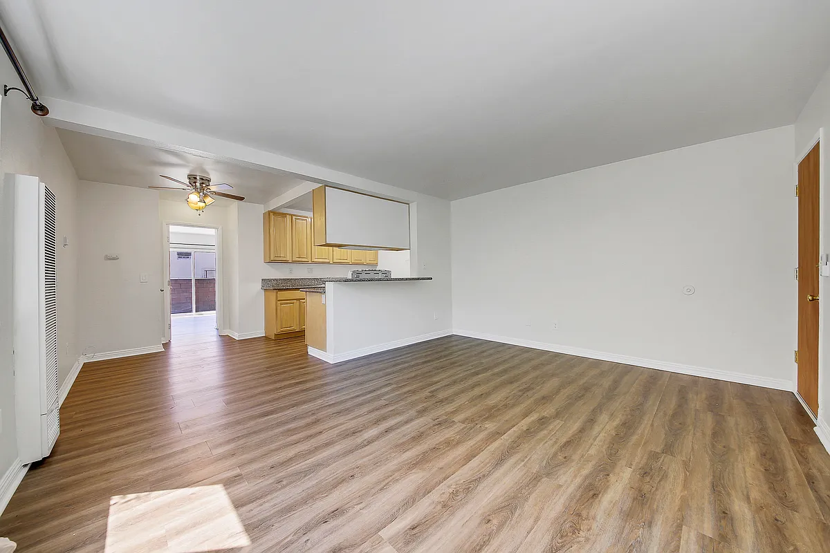 Photo of similar but older unit, this new unit will not disappoint! - 1006 E Deodar St #G