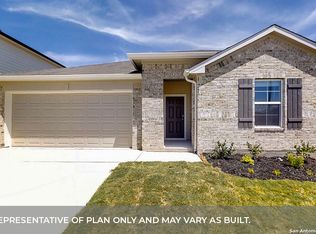 322 Bluetick Trl, Seguin, TX 78155