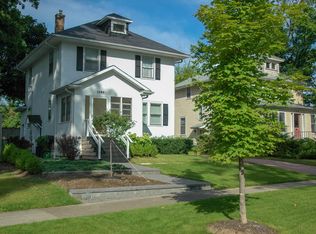 1080 Griffith Rd, Lake Forest, IL 60045