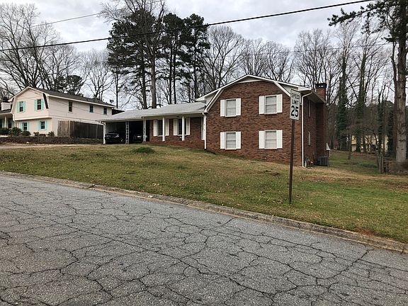 2nd image of 440 Shay Dr SW