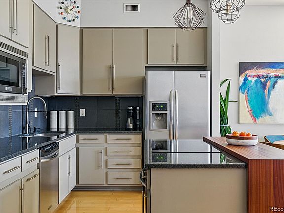 4th image of 1738 N Franklin Street #2B