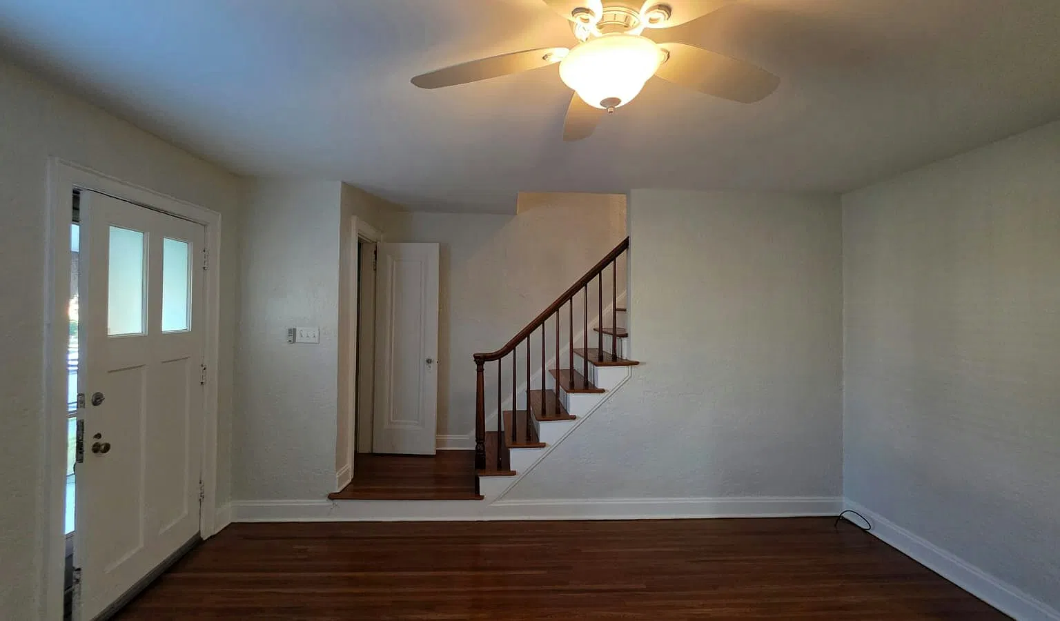 127-133 W California Ave, Unit 133 — Photo 2