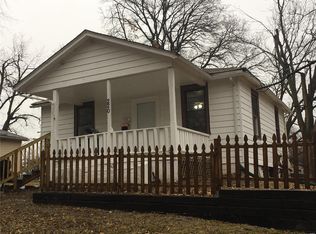 220 N 4th St, Belleville, IL 62220