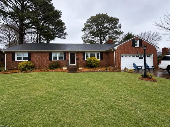 124 Conference Ct, Virginia Beach, VA 23462