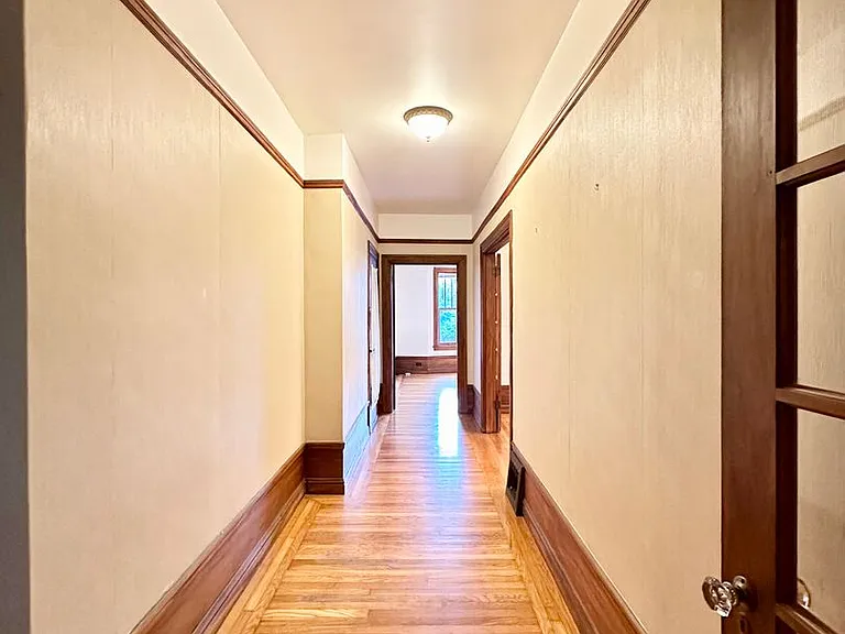 6839-6841 California Street — Photo 8